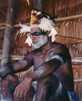 asmat7.jpg (68428 bytes)