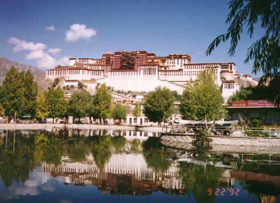 tibet2.jpg (87018 bytes)