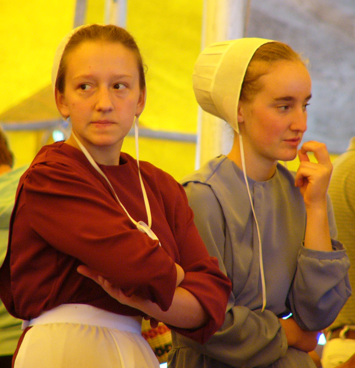 Amish Women At The Quilt Auction In Bonduel Wisconsin September 2006 Travel Photos By Galen