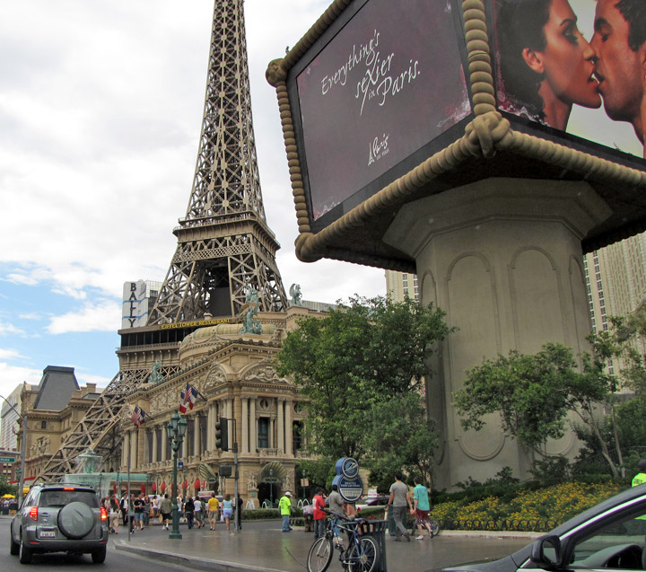 Paris Las Vegas Showroom - Bergman Walls & Associates